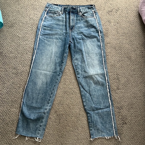 American Eagle mom jean size 4 regular - Picture 2 of 6